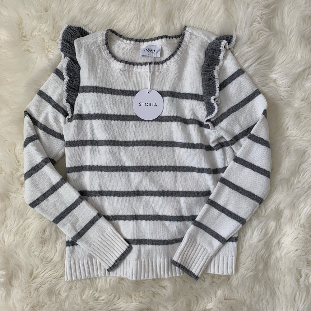 Vici sweater